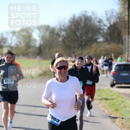 06.04.2025 - 44. Internationalen Wilhelmsburger Insellauf Jannik Wohlers http://msf.ph/oto/7624311 06.04.2025 10:34:17 Laufen 4518, 3989 meine-sportfotos.de