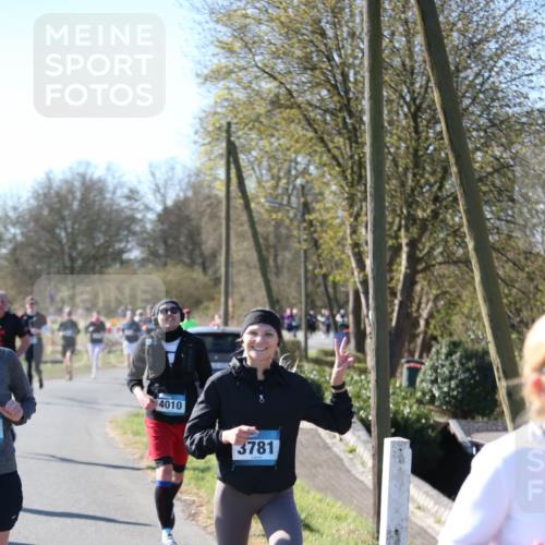 06.04.2025 - 44. Internationalen Wilhelmsburger Insellauf Jannik Wohlers http://msf.ph/oto/7624318 06.04.2025 10:34:19 Laufen 4010, 3781, 3989 meine-sportfotos.de