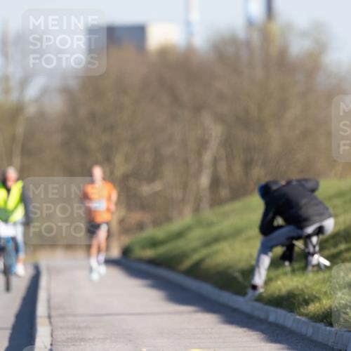 06.04.2025 - 44. Internationalen Wilhelmsburger Insellauf Michael Strokosch http://msf.ph/oto/7624369 06.04.2025 09:14:01 Laufen  meine-sportfotos.de