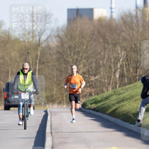 06.04.2025 - 44. Internationalen Wilhelmsburger Insellauf Michael Strokosch http://msf.ph/oto/7624371 06.04.2025 09:14:05 Laufen 4020 meine-sportfotos.de