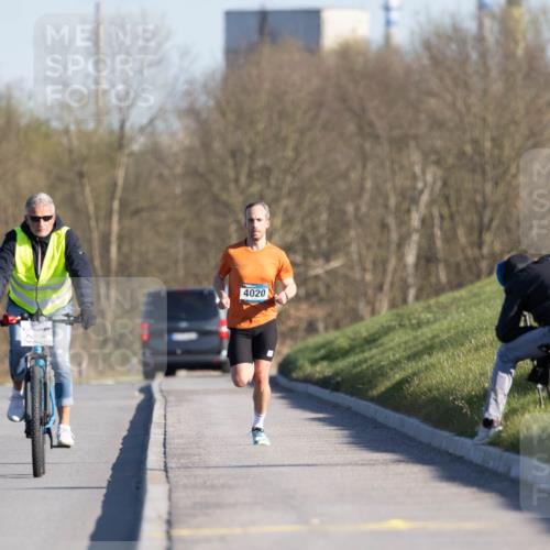 06.04.2025 - 44. Internationalen Wilhelmsburger Insellauf Michael Strokosch http://msf.ph/oto/7624379 06.04.2025 09:14:08 Laufen 4020 meine-sportfotos.de