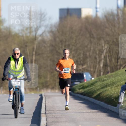 06.04.2025 - 44. Internationalen Wilhelmsburger Insellauf Michael Strokosch http://msf.ph/oto/7624383 06.04.2025 09:14:09 Laufen 4020 meine-sportfotos.de