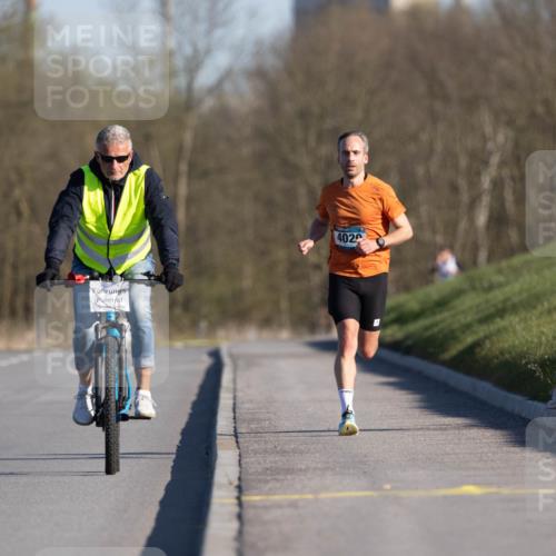06.04.2025 - 44. Internationalen Wilhelmsburger Insellauf Michael Strokosch http://msf.ph/oto/7624388 06.04.2025 09:14:11 Laufen 4020 meine-sportfotos.de