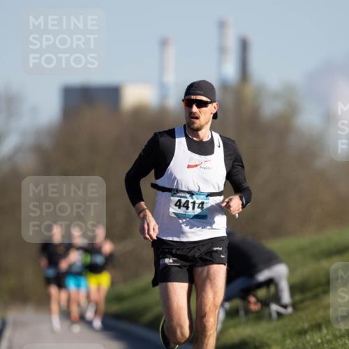 06.04.2025 - 44. Internationalen Wilhelmsburger Insellauf Michael Strokosch http://msf.ph/oto/7624421 06.04.2025 09:14:55 Laufen 4414 meine-sportfotos.de