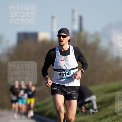 06.04.2025 - 44. Internationalen Wilhelmsburger Insellauf Michael Strokosch http://msf.ph/oto/7624422 06.04.2025 09:14:55 Laufen 4414 meine-sportfotos.de