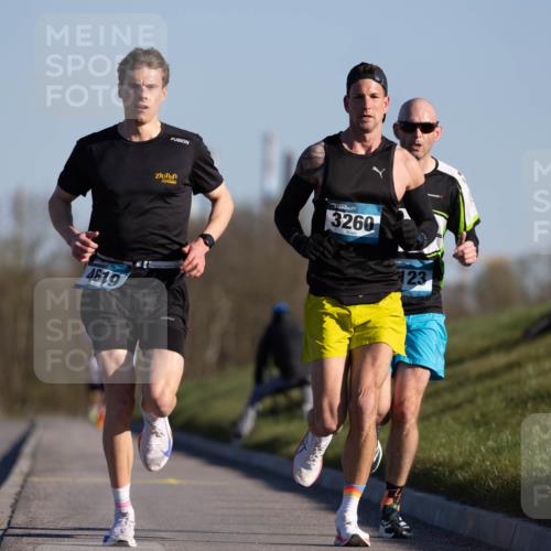 06.04.2025 - 44. Internationalen Wilhelmsburger Insellauf Michael Strokosch http://msf.ph/oto/7624431 06.04.2025 09:15:16 Laufen 4619, 3260, 123 meine-sportfotos.de