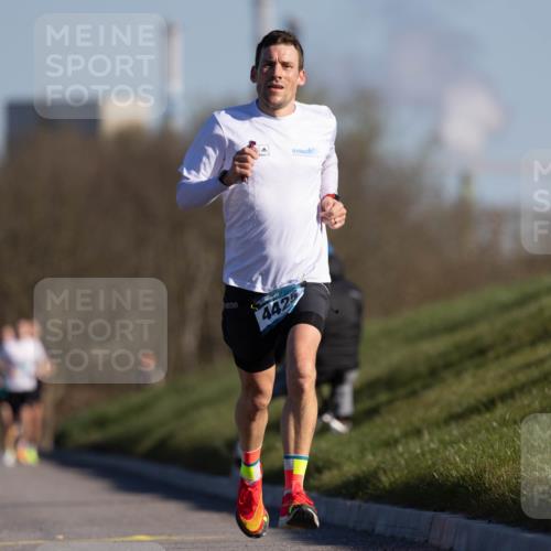 06.04.2025 - 44. Internationalen Wilhelmsburger Insellauf Michael Strokosch http://msf.ph/oto/7624439 06.04.2025 09:15:26 Laufen 4425 meine-sportfotos.de