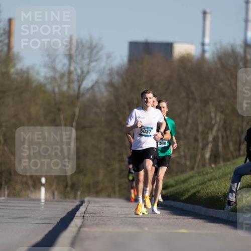 06.04.2025 - 44. Internationalen Wilhelmsburger Insellauf Michael Strokosch http://msf.ph/oto/7624457 06.04.2025 09:15:42 Laufen 5037, 398 meine-sportfotos.de