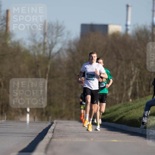 06.04.2025 - 44. Internationalen Wilhelmsburger Insellauf Michael Strokosch http://msf.ph/oto/7624458 06.04.2025 09:15:42 Laufen 5037, 98 meine-sportfotos.de