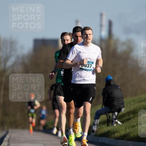 06.04.2025 - 44. Internationalen Wilhelmsburger Insellauf Michael Strokosch http://msf.ph/oto/7624475 06.04.2025 09:15:49 Laufen 037 meine-sportfotos.de