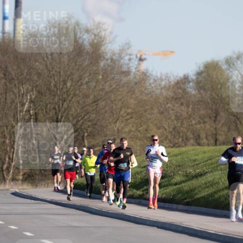 06.04.2025 - 44. Internationalen Wilhelmsburger Insellauf Michael Strokosch http://msf.ph/oto/7624493 06.04.2025 09:17:49 Laufen 3557, 3599, 3600, 4548 meine-sportfotos.de