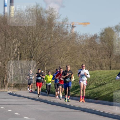 06.04.2025 - 44. Internationalen Wilhelmsburger Insellauf Michael Strokosch http://msf.ph/oto/7624496 06.04.2025 09:17:50 Laufen 3557, 3599, 3600, 4548 meine-sportfotos.de