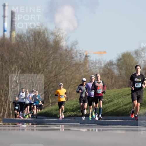 06.04.2025 - 44. Internationalen Wilhelmsburger Insellauf Michael Strokosch http://msf.ph/oto/7624510 06.04.2025 09:18:16 Laufen 3643, 3994, 4265, 3456 meine-sportfotos.de