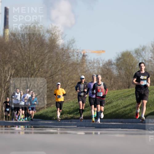 06.04.2025 - 44. Internationalen Wilhelmsburger Insellauf Michael Strokosch http://msf.ph/oto/7624512 06.04.2025 09:18:17 Laufen  meine-sportfotos.de