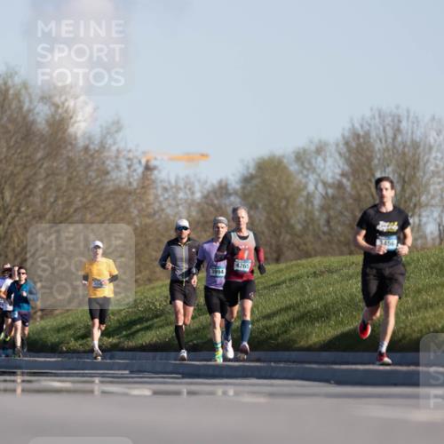 06.04.2025 - 44. Internationalen Wilhelmsburger Insellauf Michael Strokosch http://msf.ph/oto/7624514 06.04.2025 09:18:19 Laufen 3994, 4265, 3456 meine-sportfotos.de