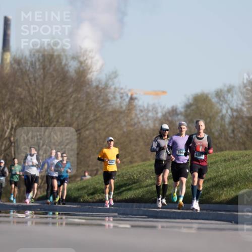 06.04.2025 - 44. Internationalen Wilhelmsburger Insellauf Michael Strokosch http://msf.ph/oto/7624517 06.04.2025 09:18:20 Laufen 3643, 3994, 4265, 3456 meine-sportfotos.de