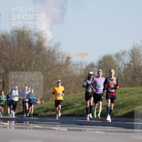 06.04.2025 - 44. Internationalen Wilhelmsburger Insellauf Michael Strokosch http://msf.ph/oto/7624519 06.04.2025 09:18:21 Laufen 3643, 3994, 4265, 3456 meine-sportfotos.de