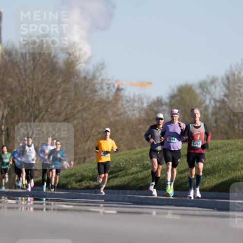 06.04.2025 - 44. Internationalen Wilhelmsburger Insellauf Michael Strokosch http://msf.ph/oto/7624520 06.04.2025 09:18:21 Laufen 3994, 4265, 3456 meine-sportfotos.de