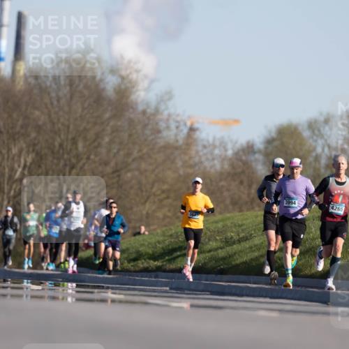 06.04.2025 - 44. Internationalen Wilhelmsburger Insellauf Michael Strokosch http://msf.ph/oto/7624525 06.04.2025 09:18:23 Laufen 3994, 4265 meine-sportfotos.de