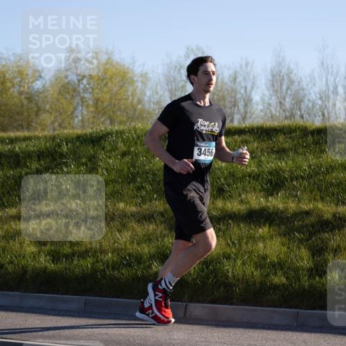 06.04.2025 - 44. Internationalen Wilhelmsburger Insellauf Michael Strokosch http://msf.ph/oto/7624533 06.04.2025 09:18:40 Laufen 3456 meine-sportfotos.de