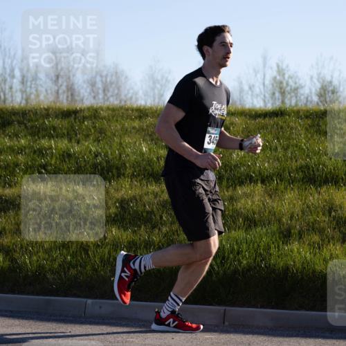 06.04.2025 - 44. Internationalen Wilhelmsburger Insellauf Michael Strokosch http://msf.ph/oto/7624535 06.04.2025 09:18:41 Laufen 345 meine-sportfotos.de