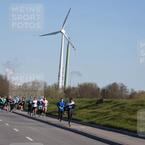 06.04.2025 - 44. Internationalen Wilhelmsburger Insellauf Michael Strokosch http://msf.ph/oto/7624545 06.04.2025 09:24:31 Laufen 4400 meine-sportfotos.de