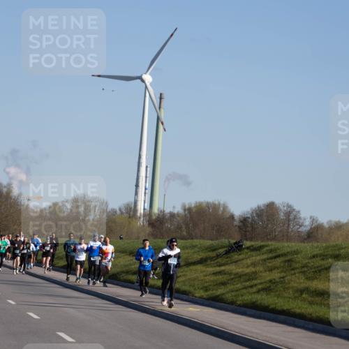 06.04.2025 - 44. Internationalen Wilhelmsburger Insellauf Michael Strokosch http://msf.ph/oto/7624546 06.04.2025 09:24:31 Laufen 3453, 5178, 440 meine-sportfotos.de