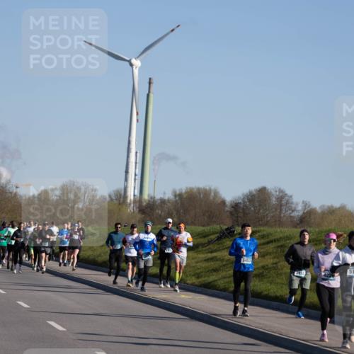 06.04.2025 - 44. Internationalen Wilhelmsburger Insellauf Michael Strokosch http://msf.ph/oto/7624551 06.04.2025 09:24:37 Laufen 3453, 3832, 5178 meine-sportfotos.de
