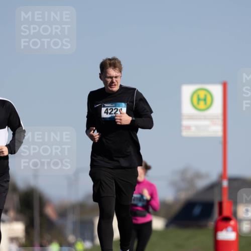 06.04.2025 - 44. Internationalen Wilhelmsburger Insellauf Michael Strokosch http://msf.ph/oto/7624568 06.04.2025 10:08:58 Laufen 422 meine-sportfotos.de