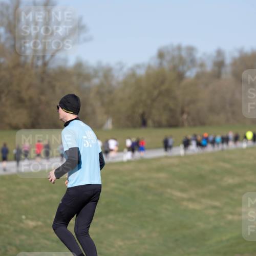 06.04.2025 - 44. Internationalen Wilhelmsburger Insellauf Michael Strokosch http://msf.ph/oto/7624606 06.04.2025 10:09:42 Laufen  meine-sportfotos.de