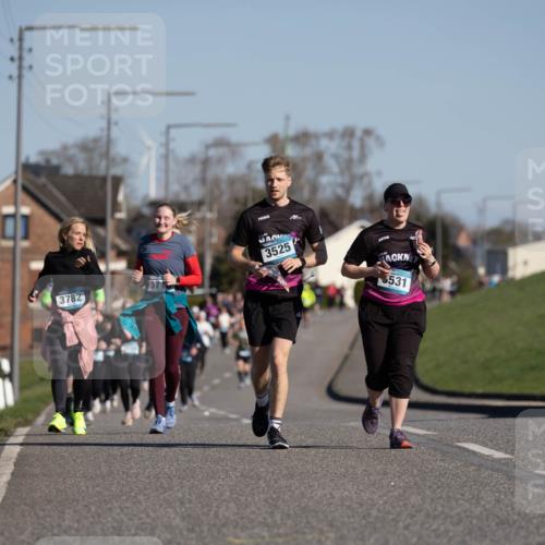 06.04.2025 - 44. Internationalen Wilhelmsburger Insellauf Michael Strokosch http://msf.ph/oto/7624641 06.04.2025 10:10:13 Laufen 3782, 3525, 531 meine-sportfotos.de