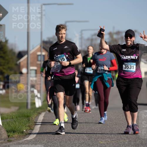 06.04.2025 - 44. Internationalen Wilhelmsburger Insellauf Michael Strokosch http://msf.ph/oto/7624655 06.04.2025 10:10:17 Laufen 525, 4100, 2024, 3531 meine-sportfotos.de