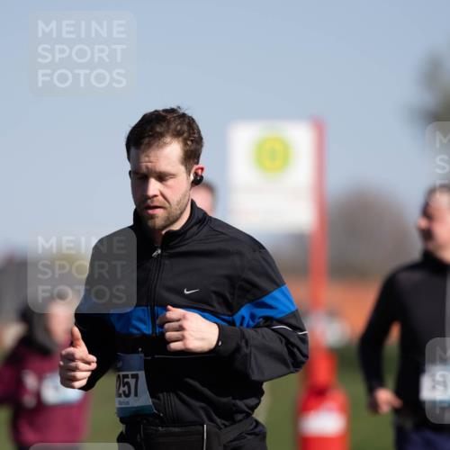 06.04.2025 - 44. Internationalen Wilhelmsburger Insellauf Michael Strokosch http://msf.ph/oto/7624698 06.04.2025 10:11:55 Laufen 257, 3610 meine-sportfotos.de