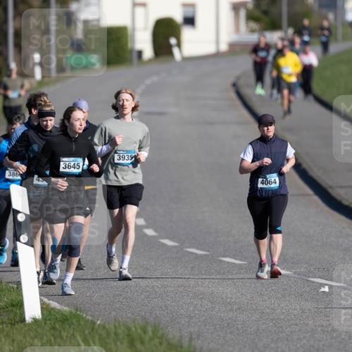 06.04.2025 - 44. Internationalen Wilhelmsburger Insellauf Michael Strokosch http://msf.ph/oto/7624711 06.04.2025 10:13:30 Laufen 380, 45, 3645, 3935, 4064 meine-sportfotos.de