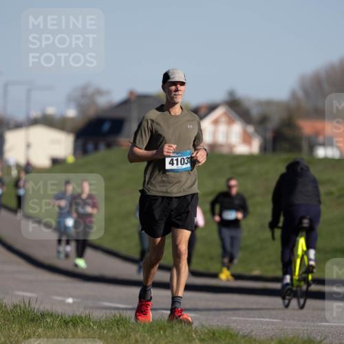 06.04.2025 - 44. Internationalen Wilhelmsburger Insellauf Michael Strokosch http://msf.ph/oto/7624725 06.04.2025 10:14:19 Laufen 4103 meine-sportfotos.de