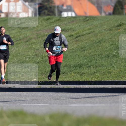 06.04.2025 - 44. Internationalen Wilhelmsburger Insellauf Michael Strokosch http://msf.ph/oto/7624752 06.04.2025 10:15:08 Laufen 3321, 3822 meine-sportfotos.de