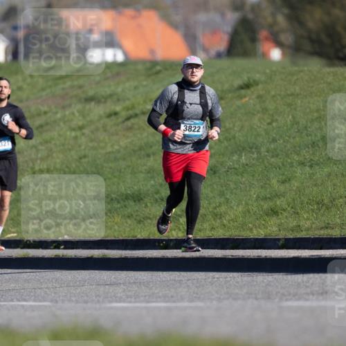 06.04.2025 - 44. Internationalen Wilhelmsburger Insellauf Michael Strokosch http://msf.ph/oto/7624756 06.04.2025 10:15:12 Laufen 3822, 3321 meine-sportfotos.de