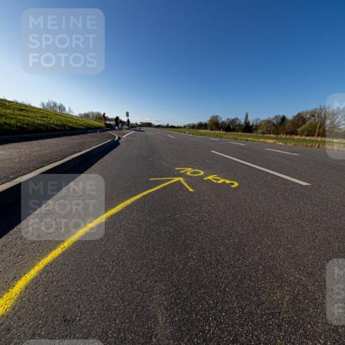 06.04.2025 - 44. Internationalen Wilhelmsburger Insellauf Michael Strokosch http://msf.ph/oto/7625112 06.04.2025 09:08:38 Laufen 10 meine-sportfotos.de
