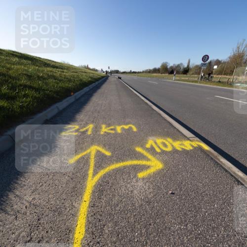 06.04.2025 - 44. Internationalen Wilhelmsburger Insellauf Michael Strokosch http://msf.ph/oto/7625118 06.04.2025 09:09:30 Laufen 21 meine-sportfotos.de