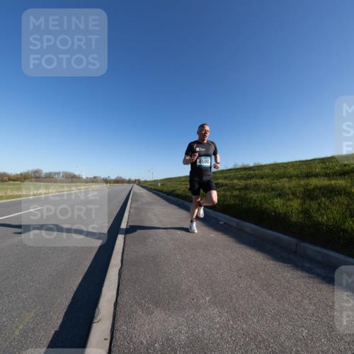 06.04.2025 - 44. Internationalen Wilhelmsburger Insellauf Michael Strokosch http://msf.ph/oto/7625127 06.04.2025 09:16:17 Laufen 4500 meine-sportfotos.de