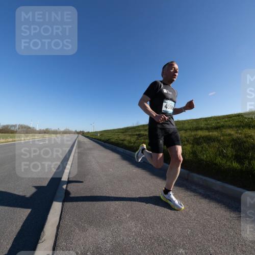06.04.2025 - 44. Internationalen Wilhelmsburger Insellauf Michael Strokosch http://msf.ph/oto/7625131 06.04.2025 09:16:17 Laufen 4500 meine-sportfotos.de