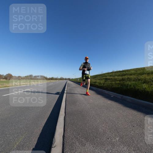 06.04.2025 - 44. Internationalen Wilhelmsburger Insellauf Michael Strokosch http://msf.ph/oto/7625133 06.04.2025 09:16:28 Laufen 3214 meine-sportfotos.de