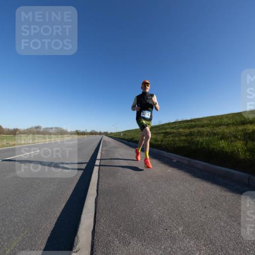 06.04.2025 - 44. Internationalen Wilhelmsburger Insellauf Michael Strokosch http://msf.ph/oto/7625136 06.04.2025 09:16:28 Laufen 3214 meine-sportfotos.de