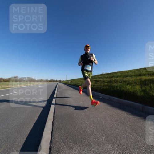 06.04.2025 - 44. Internationalen Wilhelmsburger Insellauf Michael Strokosch http://msf.ph/oto/7625137 06.04.2025 09:16:28 Laufen 3214 meine-sportfotos.de