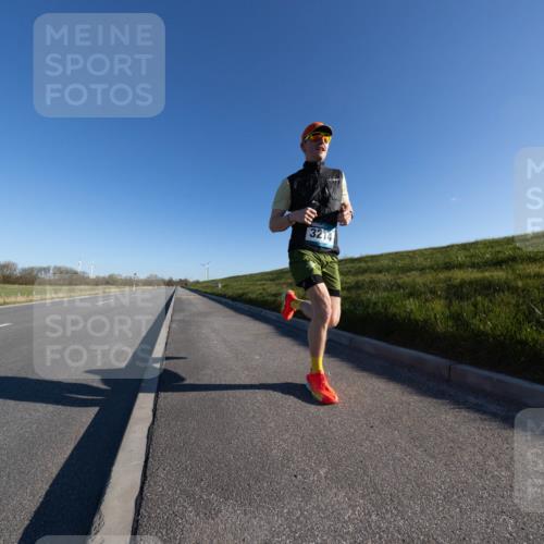 06.04.2025 - 44. Internationalen Wilhelmsburger Insellauf Michael Strokosch http://msf.ph/oto/7625139 06.04.2025 09:16:28 Laufen 3214 meine-sportfotos.de