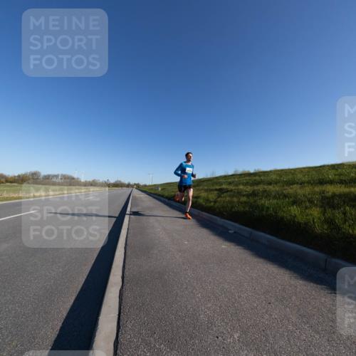 06.04.2025 - 44. Internationalen Wilhelmsburger Insellauf Michael Strokosch http://msf.ph/oto/7625144 06.04.2025 09:16:48 Laufen 475 meine-sportfotos.de