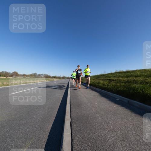 06.04.2025 - 44. Internationalen Wilhelmsburger Insellauf Michael Strokosch http://msf.ph/oto/7625160 06.04.2025 09:17:09 Laufen  meine-sportfotos.de