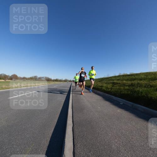 06.04.2025 - 44. Internationalen Wilhelmsburger Insellauf Michael Strokosch http://msf.ph/oto/7625162 06.04.2025 09:17:09 Laufen  meine-sportfotos.de