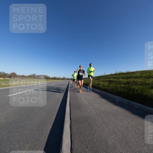 06.04.2025 - 44. Internationalen Wilhelmsburger Insellauf Michael Strokosch http://msf.ph/oto/7625163 06.04.2025 09:17:09 Laufen  meine-sportfotos.de
