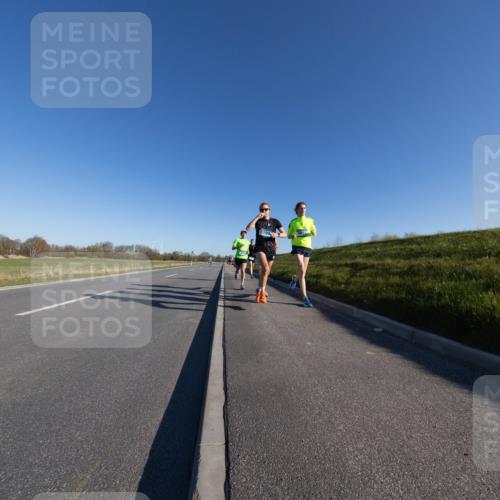 06.04.2025 - 44. Internationalen Wilhelmsburger Insellauf Michael Strokosch http://msf.ph/oto/7625165 06.04.2025 09:17:09 Laufen  meine-sportfotos.de